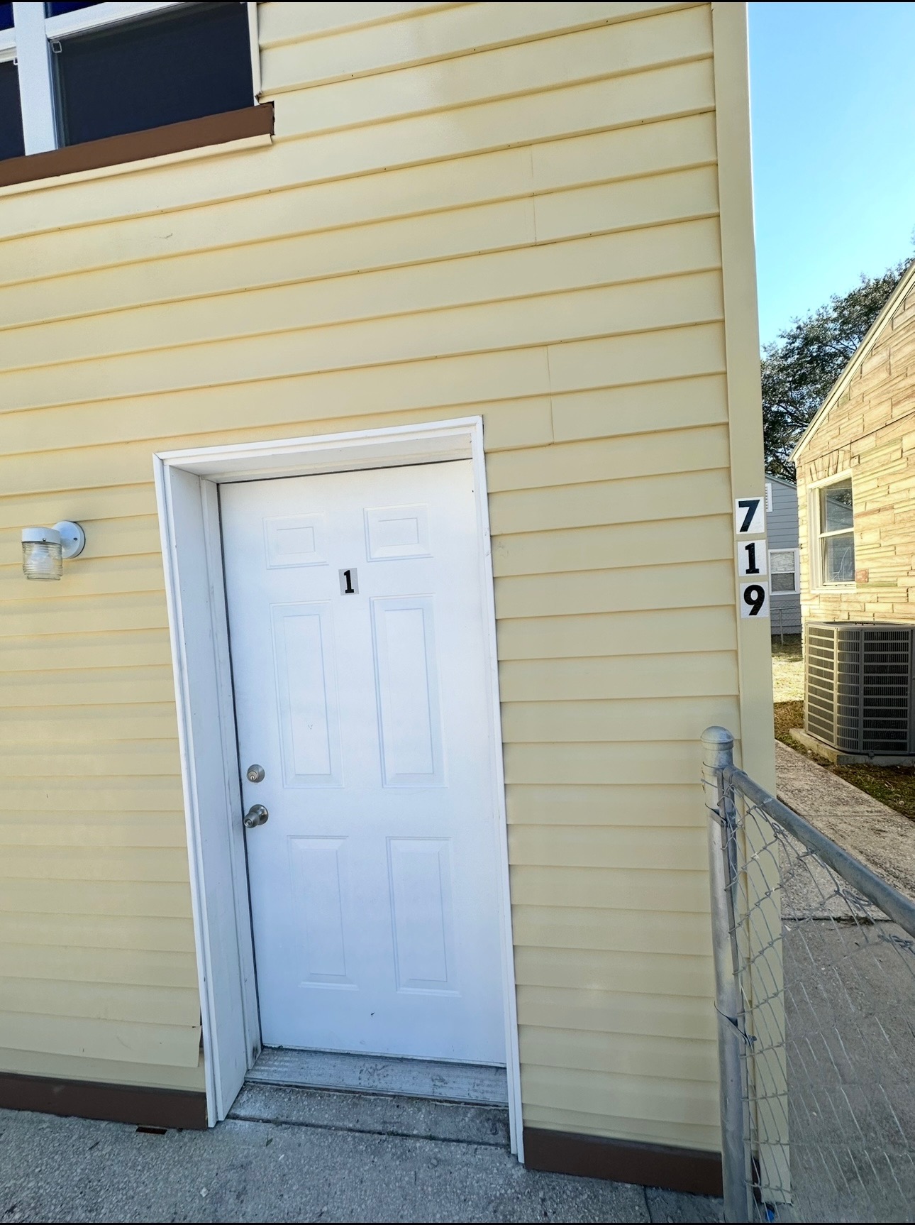 719 Fern Street